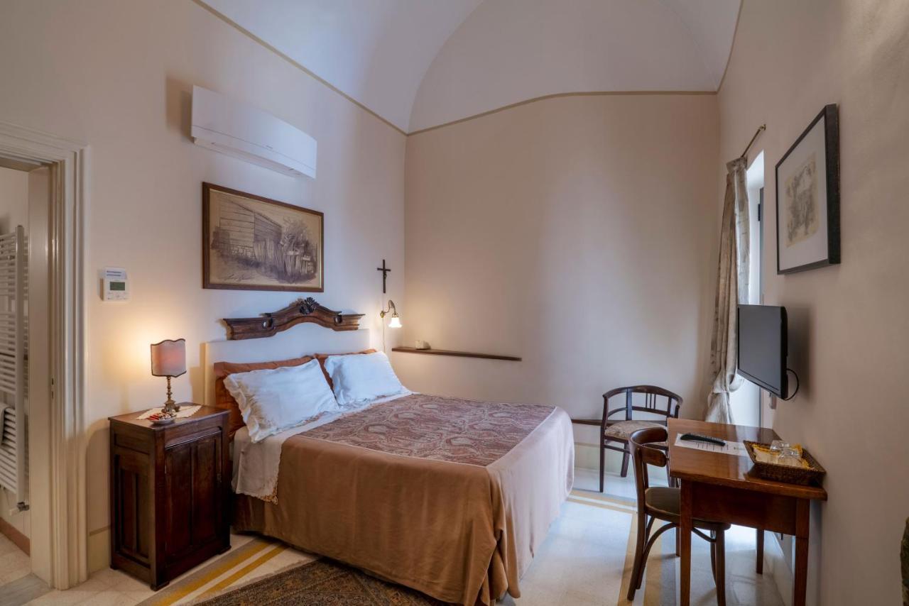 Palazzo Rollo Bed and Breakfast Λέτσε Εξωτερικό φωτογραφία