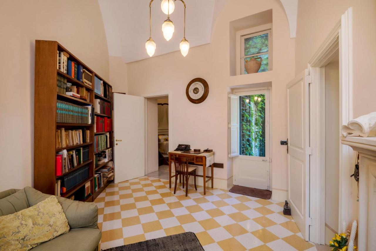 Palazzo Rollo Bed and Breakfast Λέτσε Εξωτερικό φωτογραφία