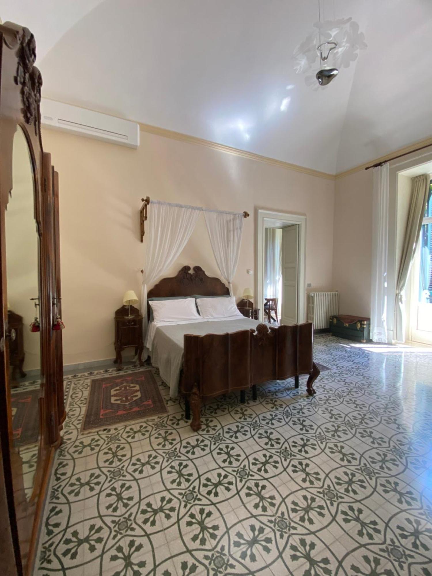 Palazzo Rollo Bed and Breakfast Λέτσε Εξωτερικό φωτογραφία
