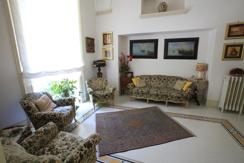 Palazzo Rollo Bed and Breakfast Λέτσε Εξωτερικό φωτογραφία